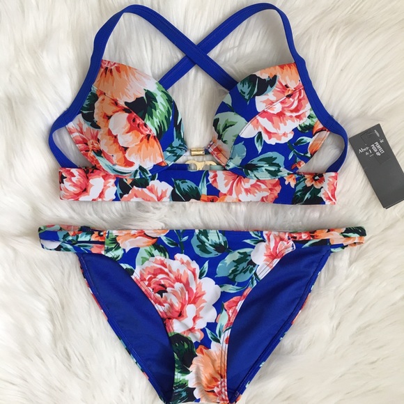 Abercrombie & Fitch Other - Push Up Plunge Strappy Bikini